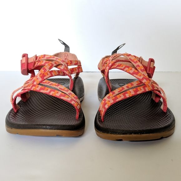 chacos size 4